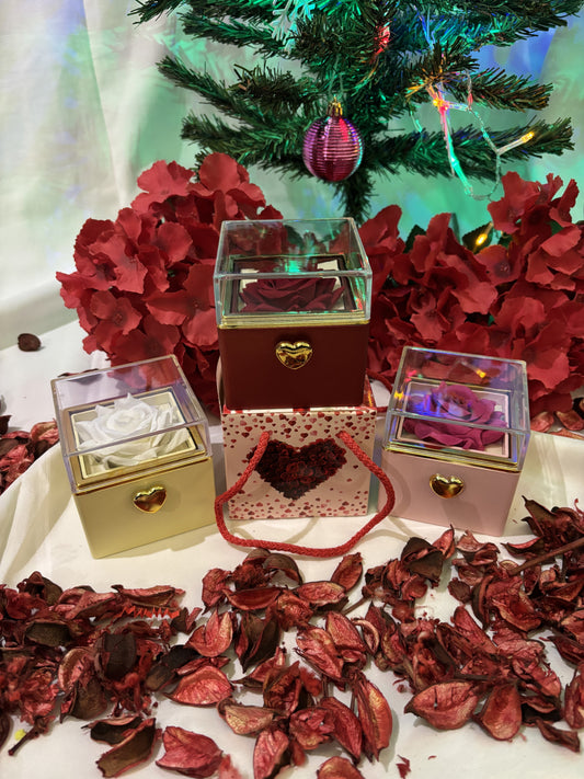 "Dönen Güllü Sürpriz Kutu" (Sevgililer Günü Özel)